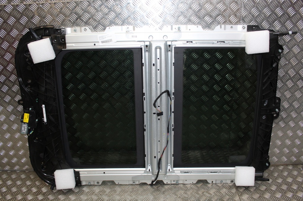MINI F55 F56 SUNROOF PANORAMA CADRU DE STICLĂ B.ŁADN Product image