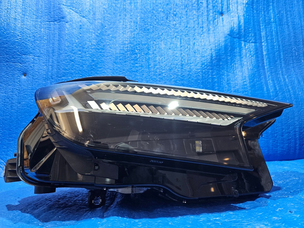 Drept din față Front Drepți Audi Q4 E-tron 89a941036m Product image