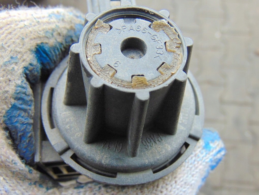 FOCUS Mk1 2.0 USA 06R ELECTROVALVĂ 7U5A9G641DA Product image