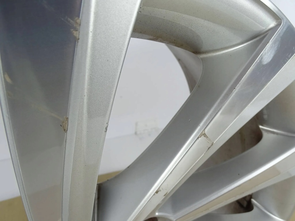 JANTE SKODA VW 7.5J x 18 H2 ET 48 OE 5E3601025H Product image
