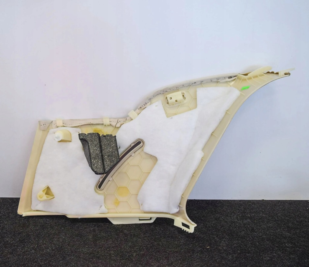 Mercedes-Benz GLS X166 2017 Cover-ul central din partea dreaptă POST / C Product image