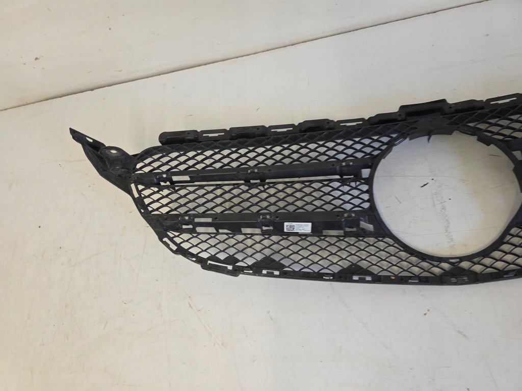 Grill Dummy Bumper Mercedes C Clasa W205 A2058801704 Product image