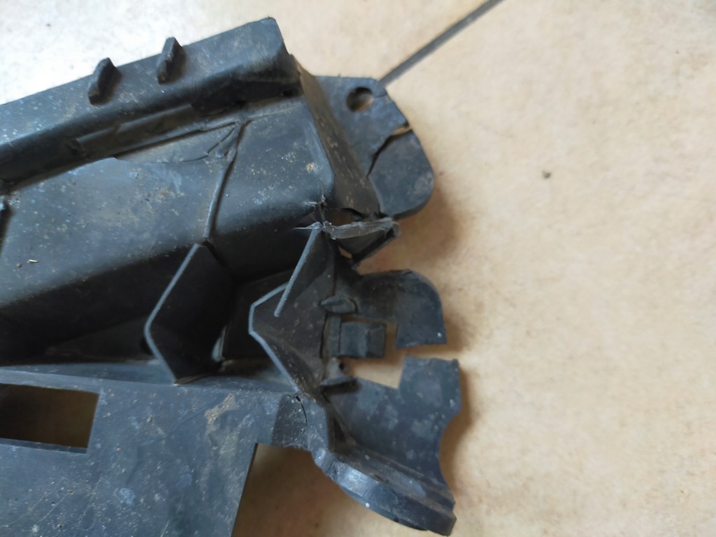 VOLVO V70 XC70 S80 LAMPĂ MONTARE LAMPĂ STÂNGA 30796387 Product image