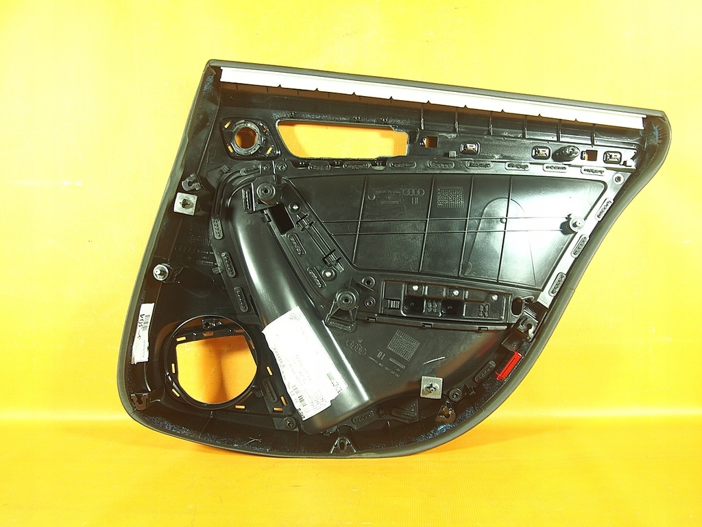 Audi A5 8T8 SB 16KM Garnitura usi laterale spate stanga 8t8867305 Product image