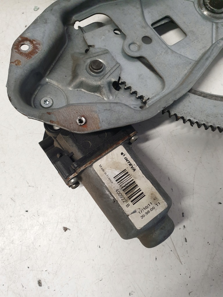 GEAM FATA DREAPTA FORD TRANSIT MK7 400922B Product image