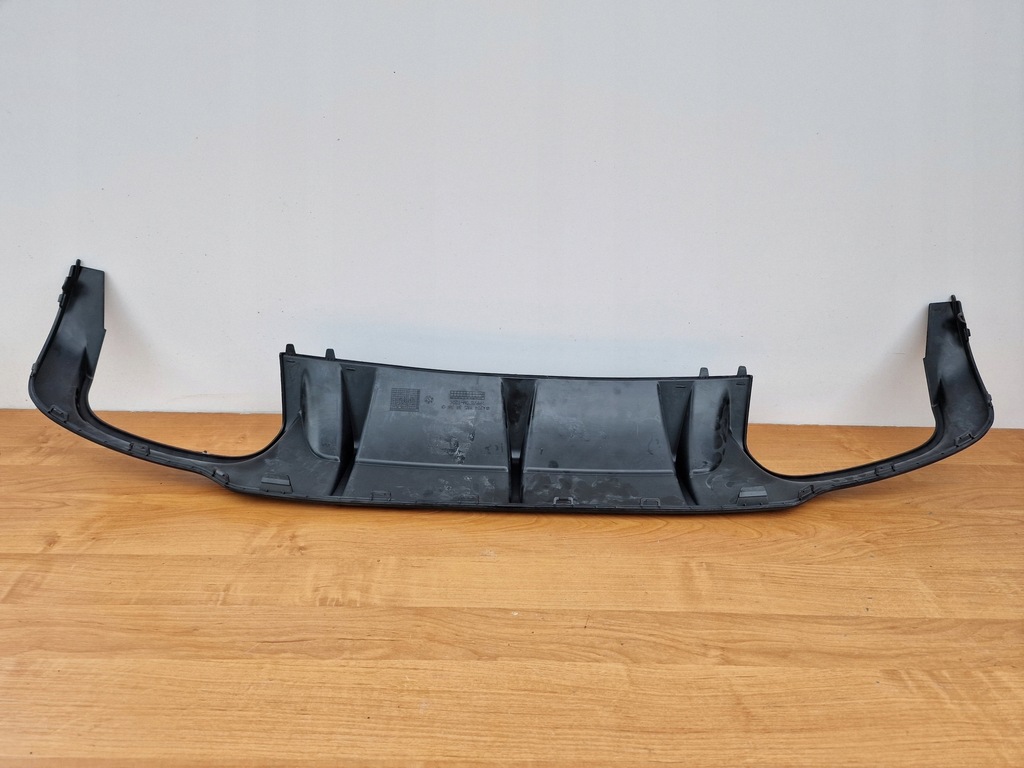 MERCEDES CLASA C W204 AMG C63 SPOILER BARĂ ORG Product image