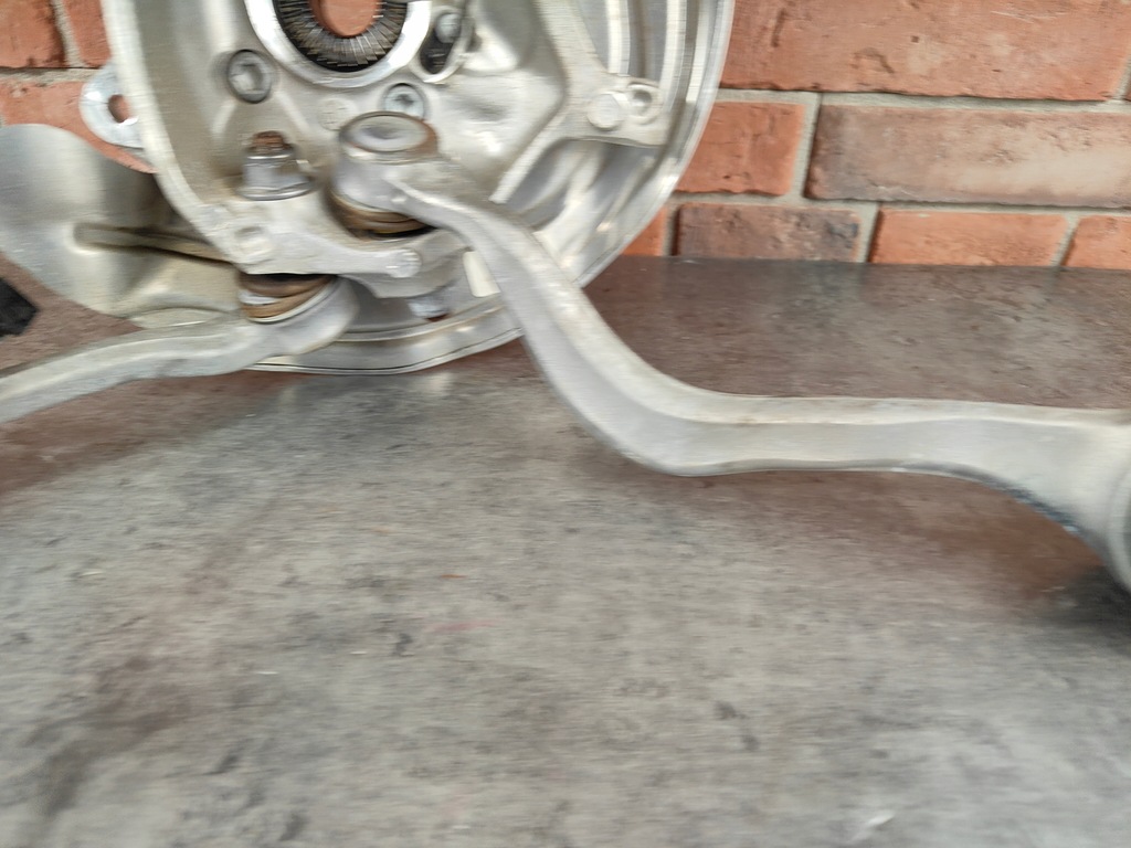 BMW G01 X3 G02 X4 Hub stânga Product image