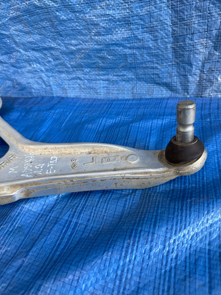 Swingarm stânga Renault Austral 1.2 E-Tech Product image