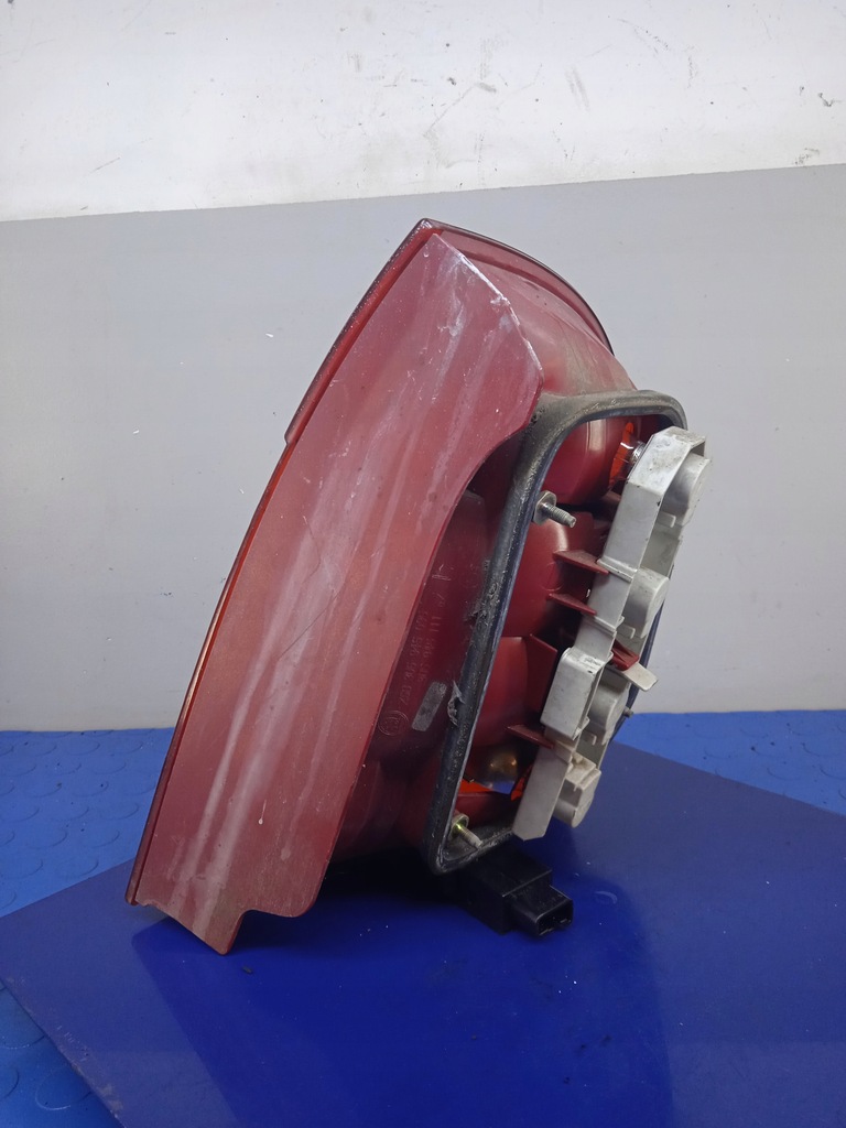 LAMPĂ SPATE SKODA SUPERB I, STANGA SPATE, 3U5945095 Product image