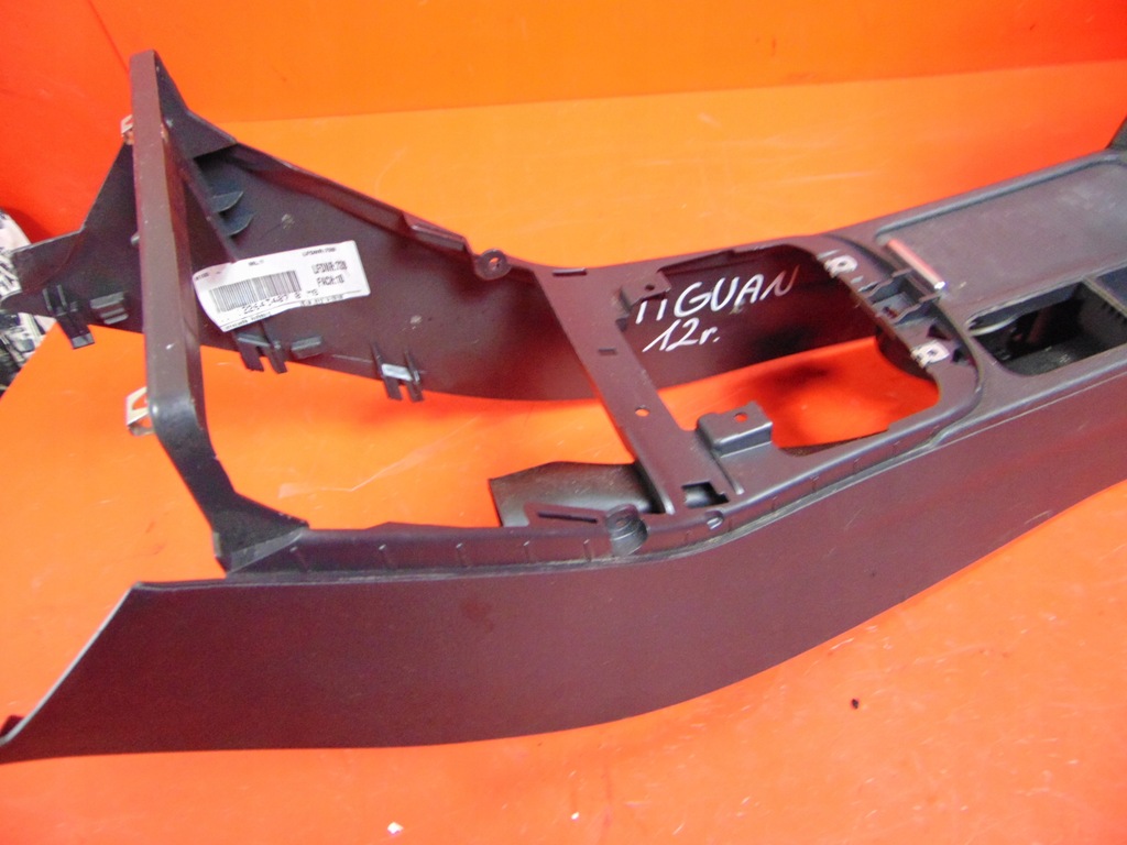 VW TIGUAN I 5N 5N2 LIFT CENTER TUNEL COTIER PIELE EUROPA Product image
