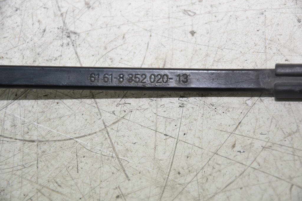 BMW E38 BRAT STERGATOR DREAPTA 8352020 Product image