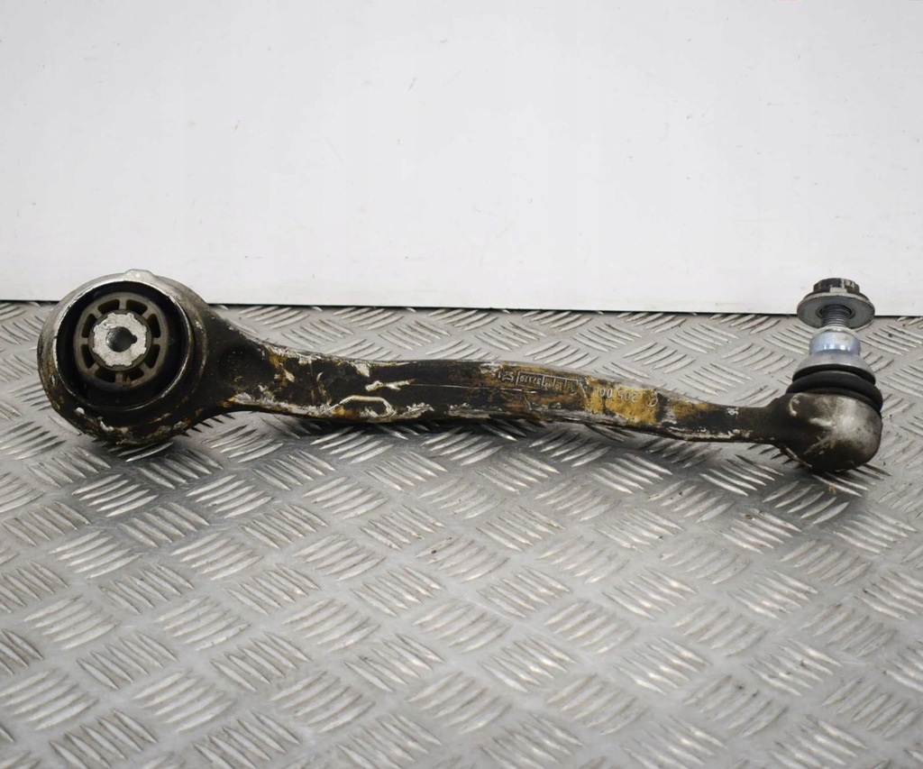 Mercedes-Benz C W205 2015 Leg People Front Waller Product image