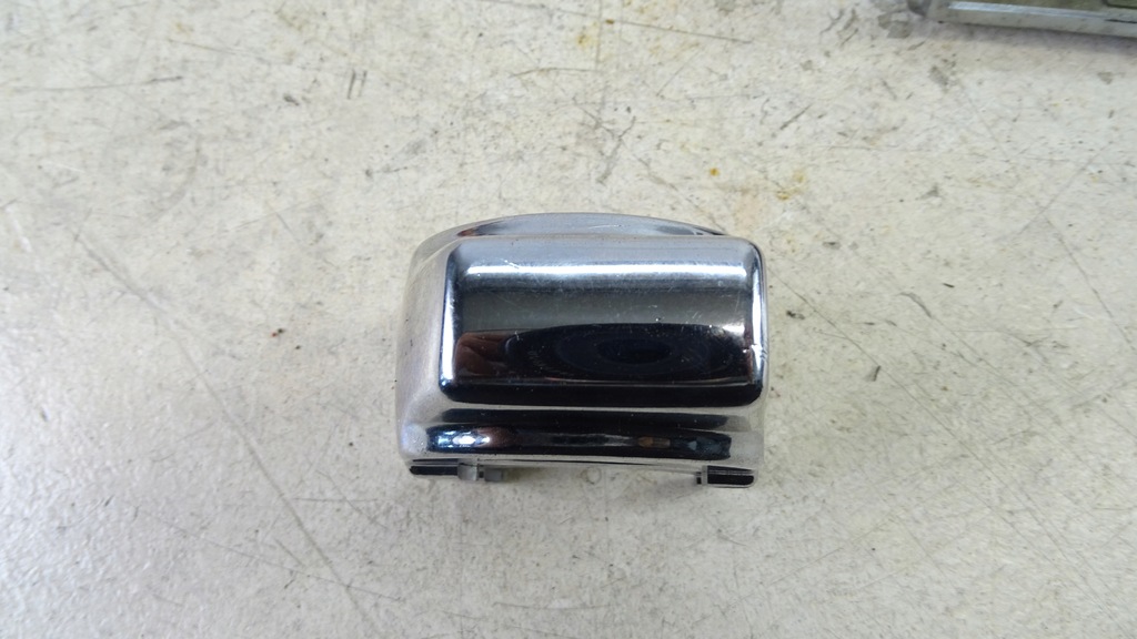 Honda Shadow VT 1100 Emblema Lag Cover cromată Product image