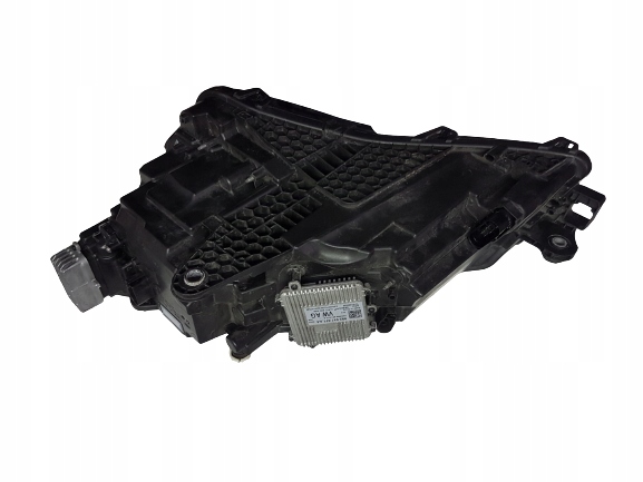 SUPERB III LIFT LAMPĂ DREAPTA FAȚĂ 11502040000 Product image