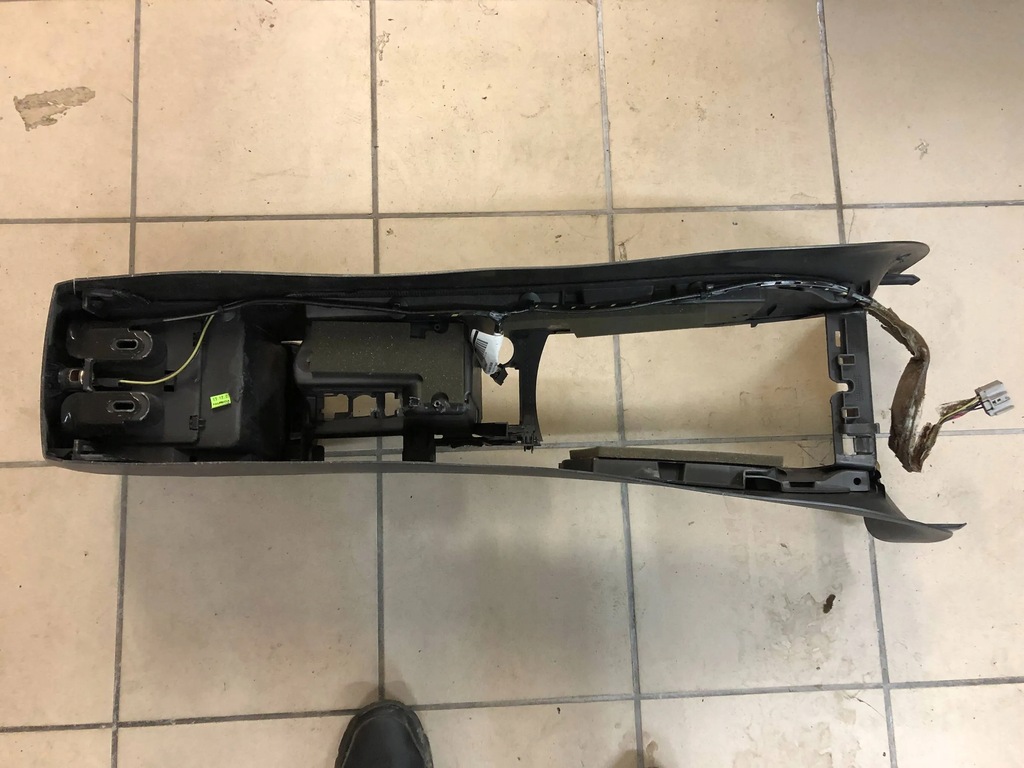 TUNEL CENTRAL COTIERA VOLVO S40 V50 30755375 Product image