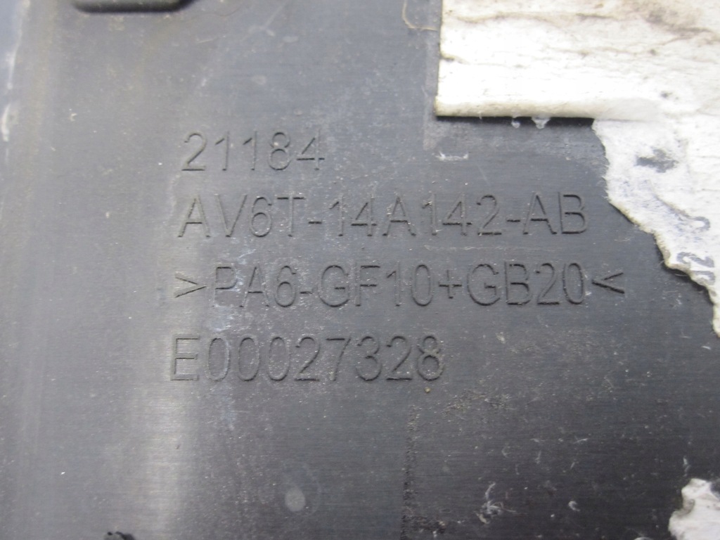 Ford Focus Mk3 III 12R Fuse Box AV6T-14A142-AB AV6T-14A067-AC Product image
