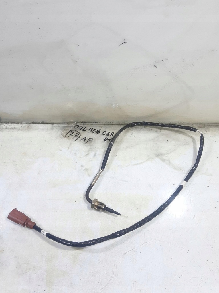 SENSOR TEMPERATURA ESCAPAR 04L906088DH VW AUDI SKODA Product image