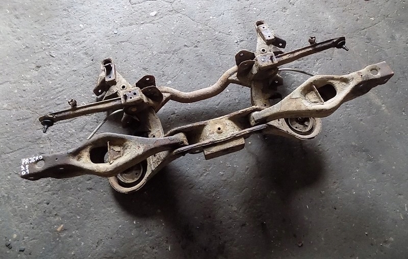 Pajero III 99-06 SUSPENSION LATERAL SPATE Product image