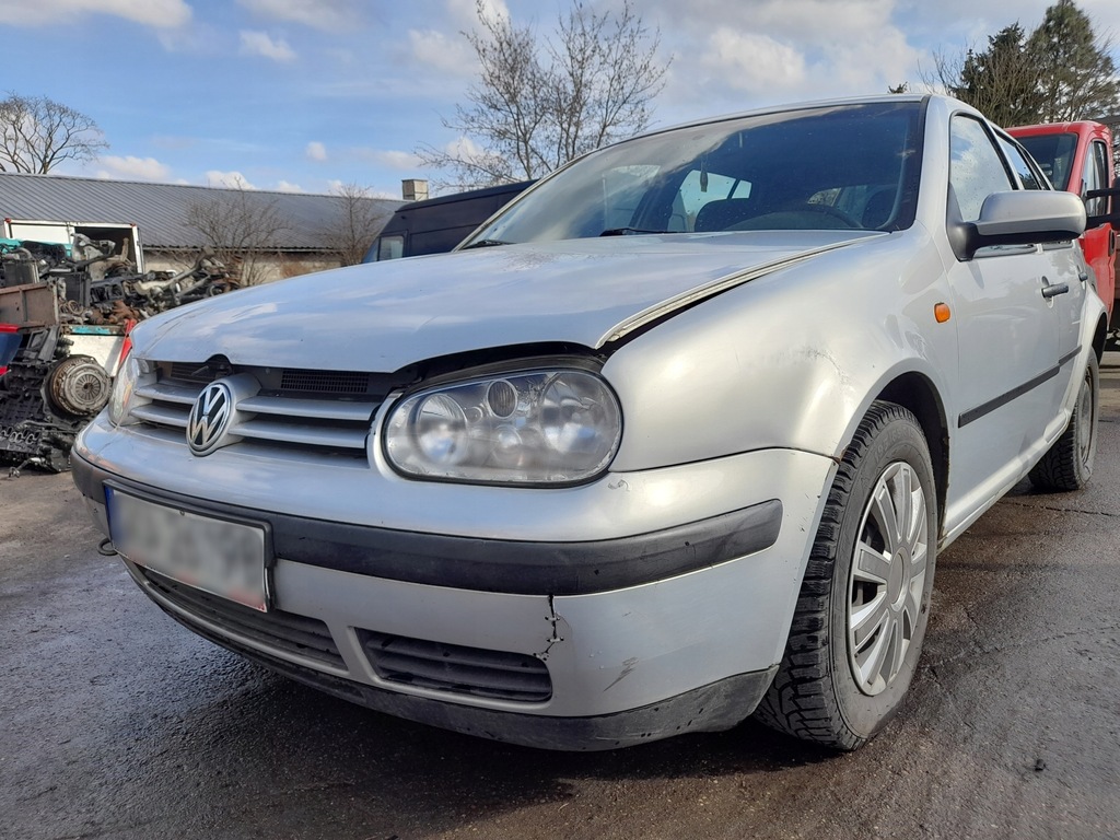 DSB CUTIE MANUALĂ 5 VITEZI VW GOLF IV 1.4 75KM Product image