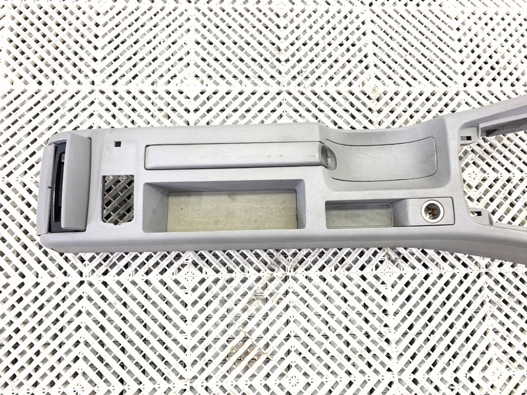 Central Tunnel Audi A4 B7 Kombi 04-08 Product image