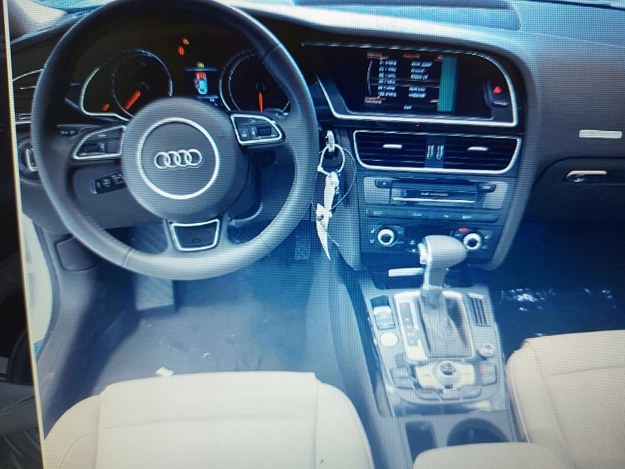 Trapă Audi A5 Sportback Audi OE 8T8877041E 2015 Product image