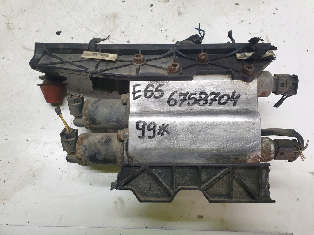 POMPA SUSPENSION BMW E65 6758704 Product image