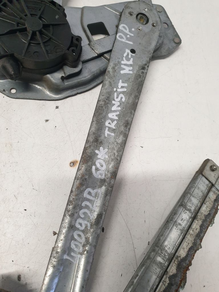 GEAM FATA DREAPTA FORD TRANSIT MK7 400922B Product image
