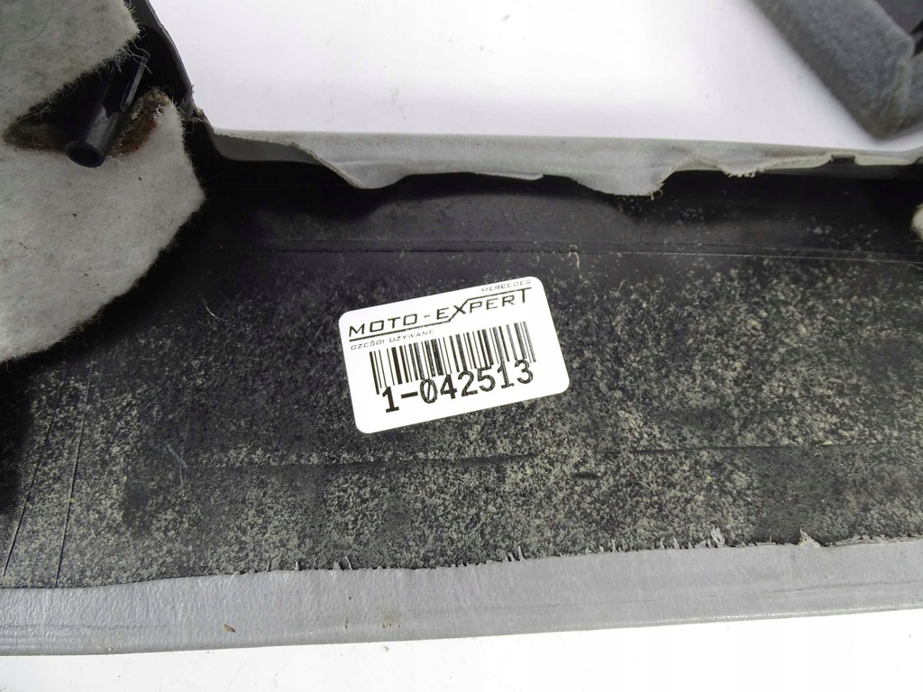 Mercedes 190 W201 CAPAC TUNEL CENTRAL CARCASA Product image