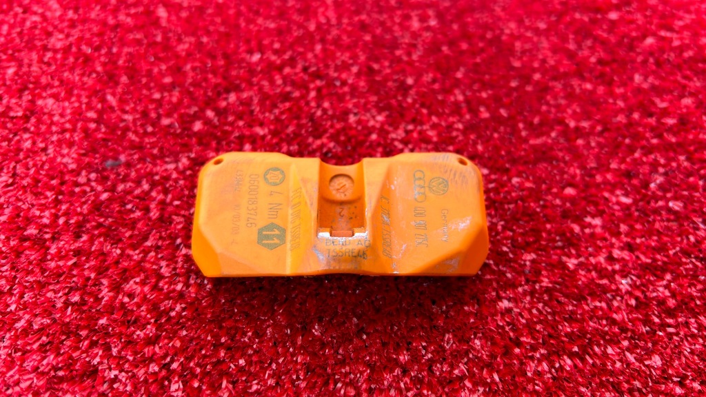 SENSOR PRESIUNE PNEURI VW PHAETON SEAT SKODA AUDI 4D0907275C K107/318 Product image