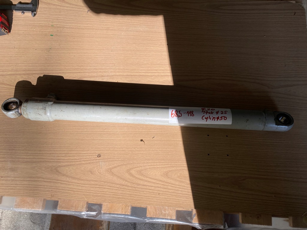 CILINDRU HIDRAULIC 68,5-118 Product image