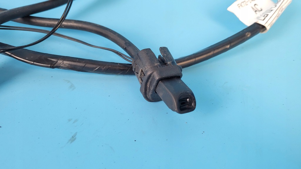LAND ROVER DISCOVERY SPORT L550 DUZELE SPĂLATOR CABLURI ÎNCĂLZITE Product image