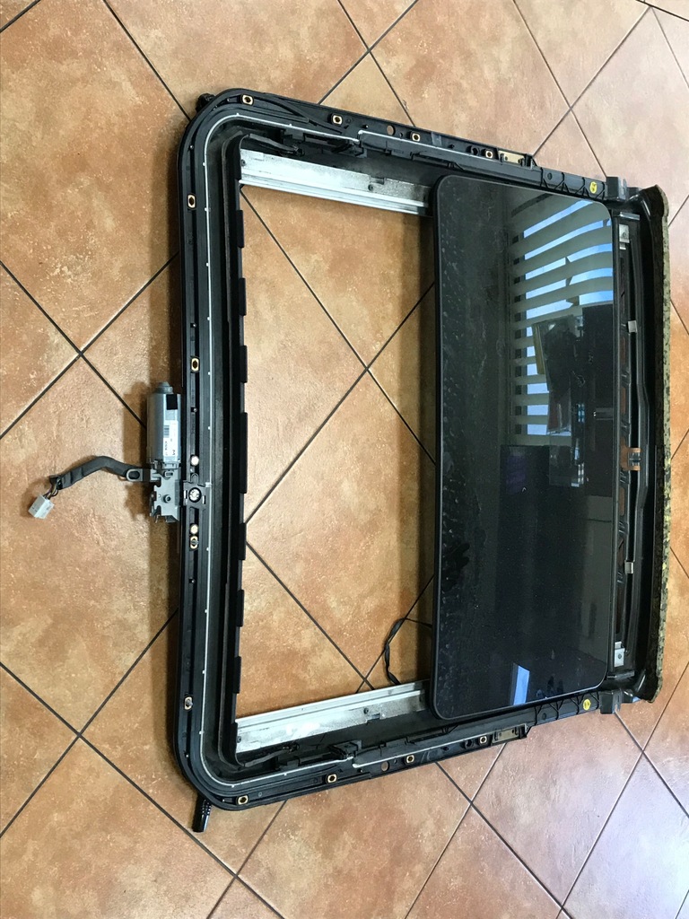 Trapă Mercedes W211 break OE 2117800629 Product image