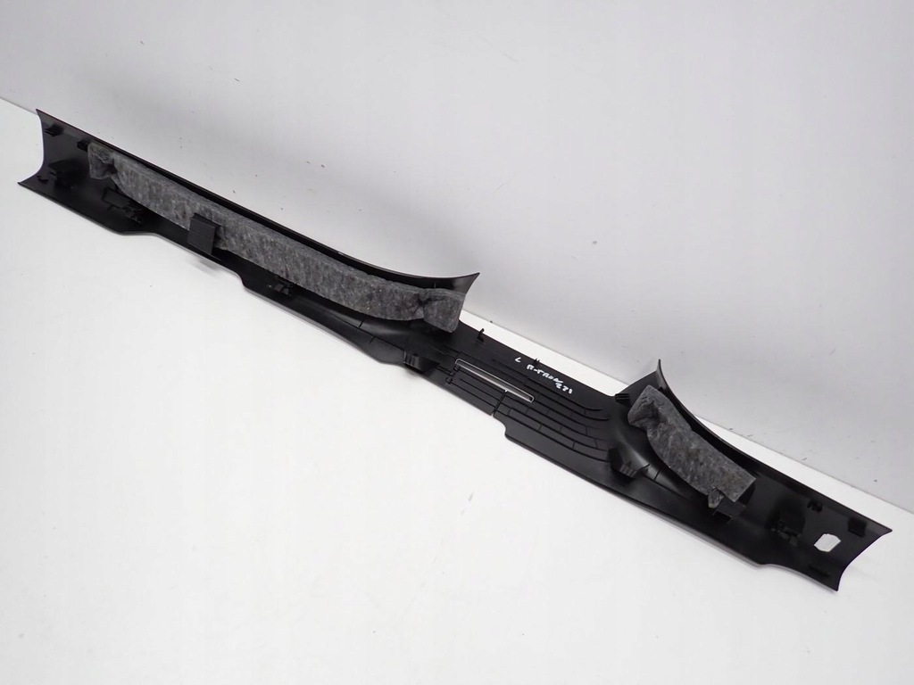 STRAGE LEGRATE POSE 4KE853905 AUDI E-TRON 4KE 22R Product image