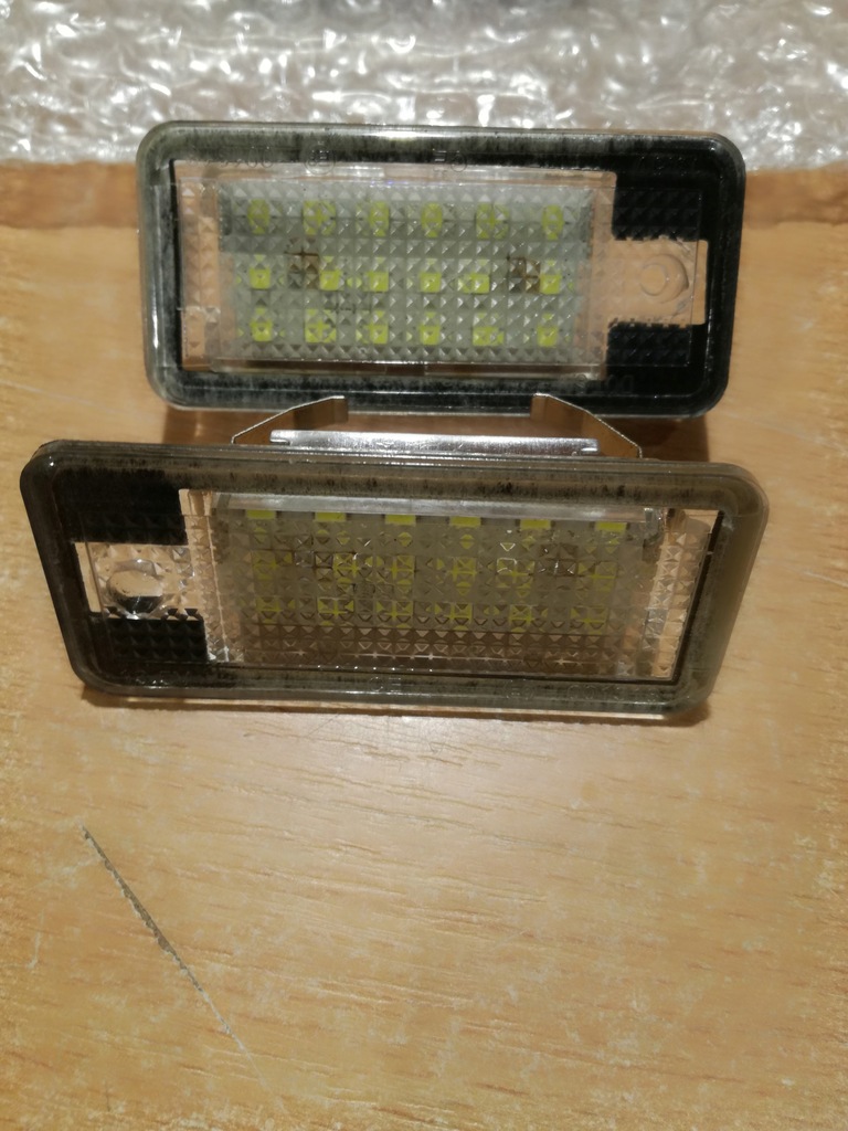 Iluminare plăcuță de înmatriculare 18 SMD AUDI Product image