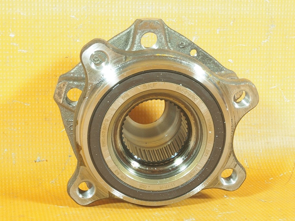 Audi A6 4K C8 31KM Butuc rulment roata 8w0407613b / 8w0407625g Product image