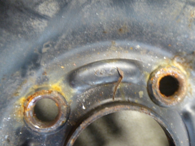 FOCUS MK1 CHEIE CU SPUMA ANVELĂ 185/65 R14 Product image