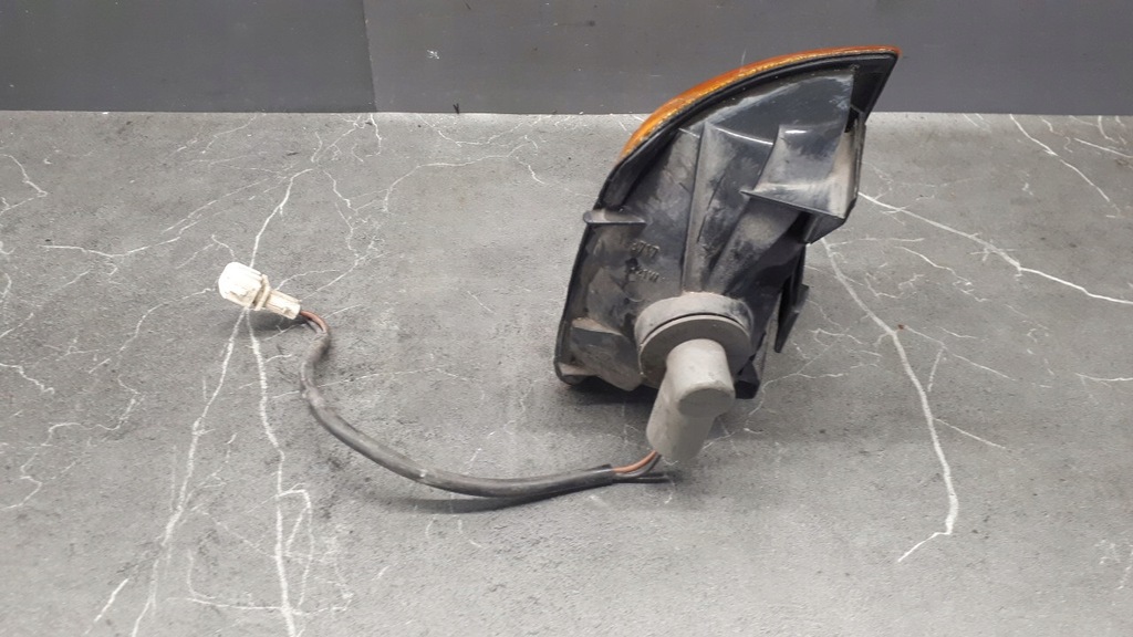 357953049 semnalizare stanga VW Passat B3 92 Product image