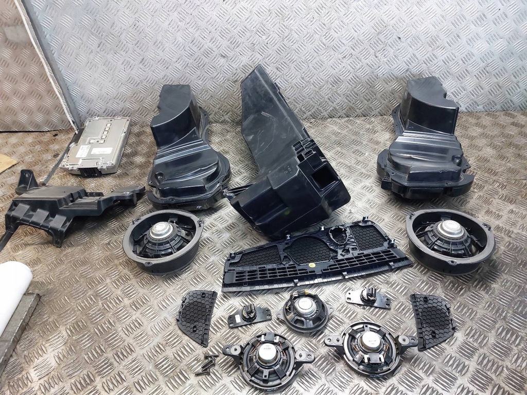 Speakers Set Bose Audi A7 4G 4G0035223B 4G8035298A 4G9035382A Product image