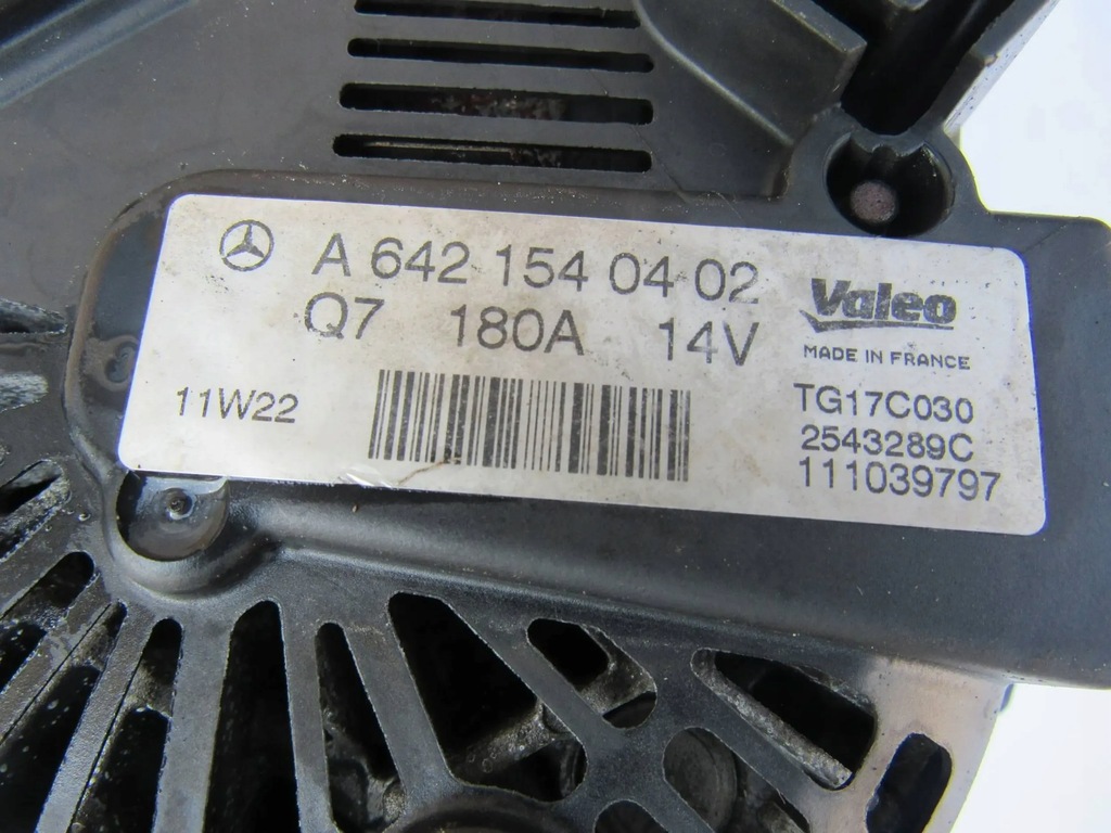 MERCEDES E W211 211 W906 906 W639 639 ALTERNATOR 6421540402 Product image
