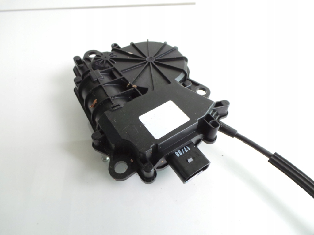 Inchidere clapeta spate Alfa Stelvio 670106509 Product image