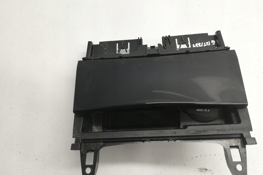 Mercedes-Benz C SCHTRAY (W204) A2046801350 2.1L DIESEL 100KW 2011 Product image