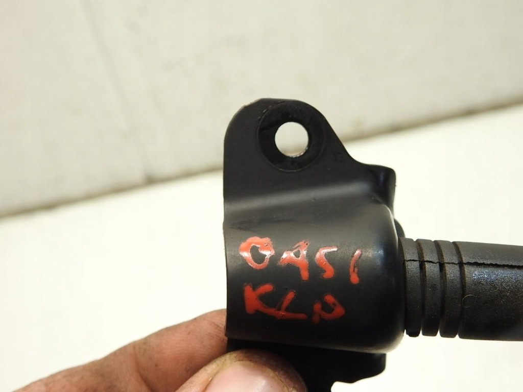 BASTĂ BARĂ CAPOTA SPATE NISSAN QASHQAI 90878AX600 Product image