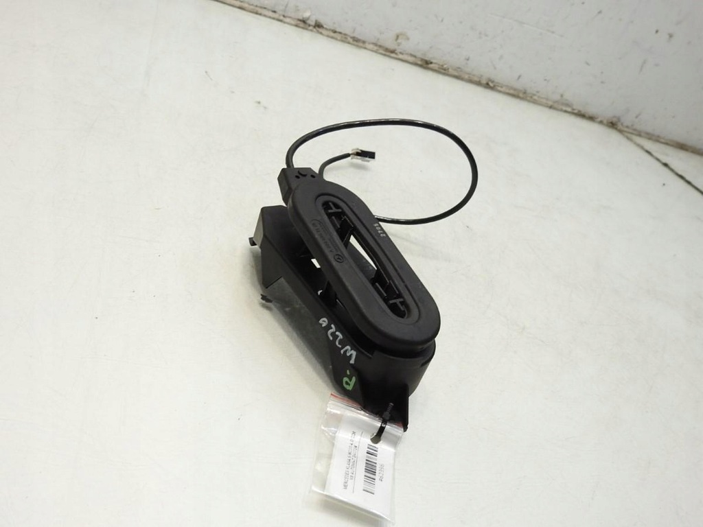 ANTENA FATA CHEIE MERCEDES W220 A2208201575 Product image