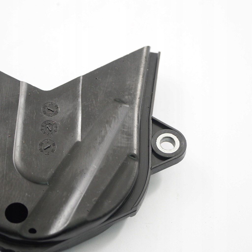 Placă de acoperire a pompei de ulei Mercedes W169 Diesel OM640 A6401800486 Product image