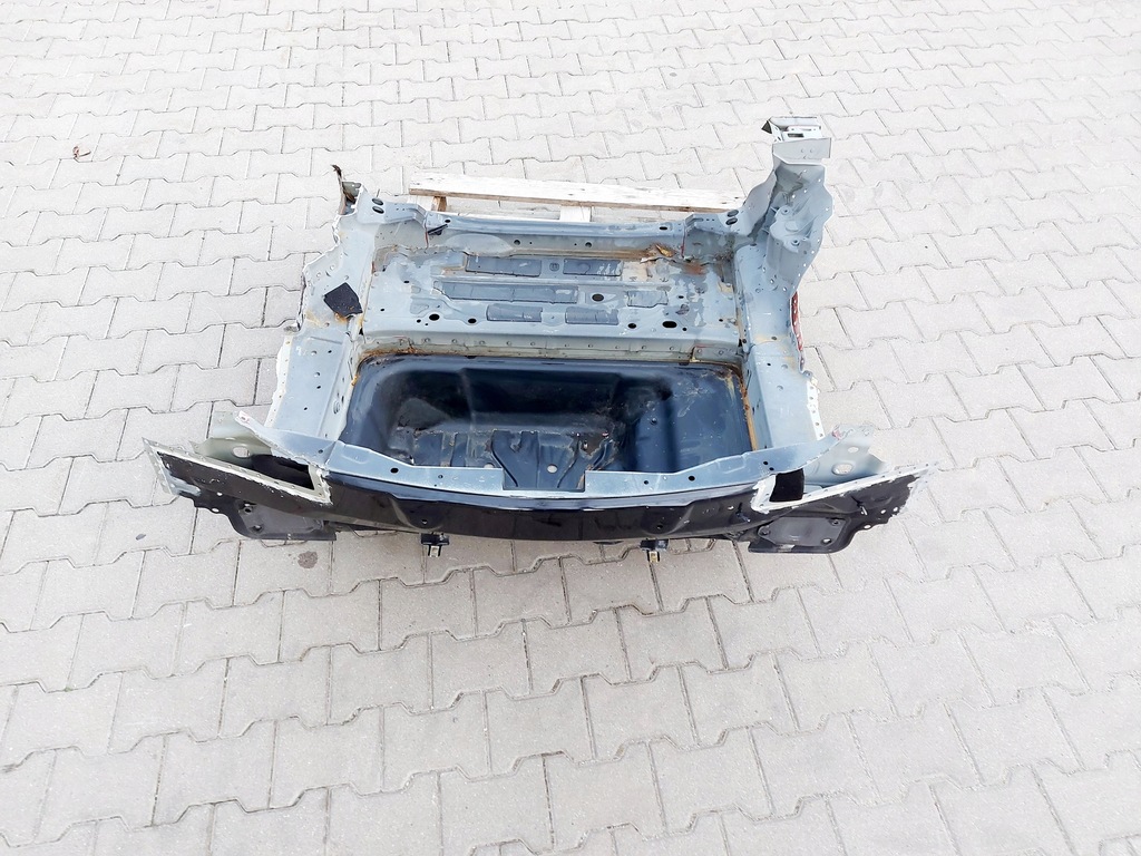 CLASA C W205 COUPE Scaun spate, perete spate, podea portbagaj, lift 18 ani. Product image