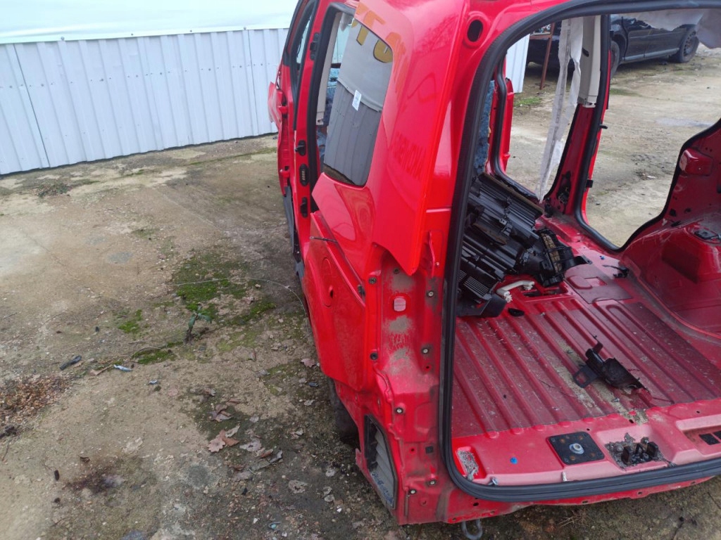 Ford Tourneo Courier Quarter Stânga Fender RR Product image