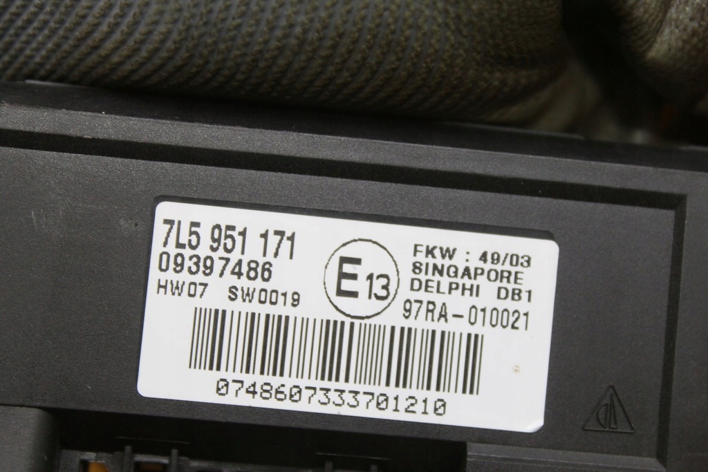 CONTROLLER MODUL DE ALARMA 7L5951171 CAYENNE Product image