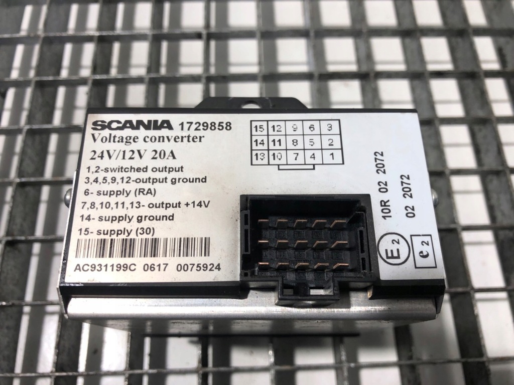 CONVERTOR 24V/12V 20 A 1729858 SCANIA 4 - seria 124 /G420 Product image