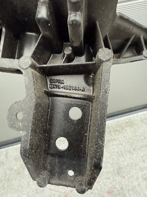Față de armare a centurii frontale Jaguar Xe Product image