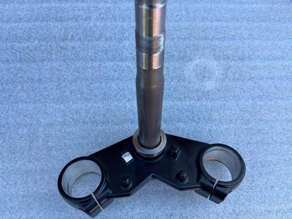 Tija de scaun pentru raft inferior Yamaha YZF R125 2014-22 MT 125 2014-24 Product image